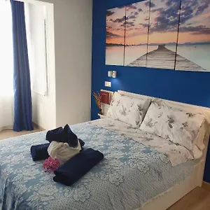 https://lagunillas-suites.1costadelsol.com