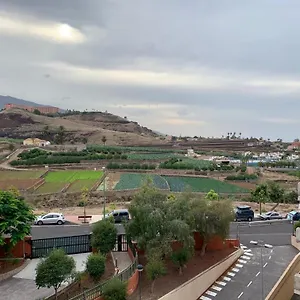 https://piso-jardines-del-teide-en-el-puerto-de-la-cruz.in-canary-islands.com